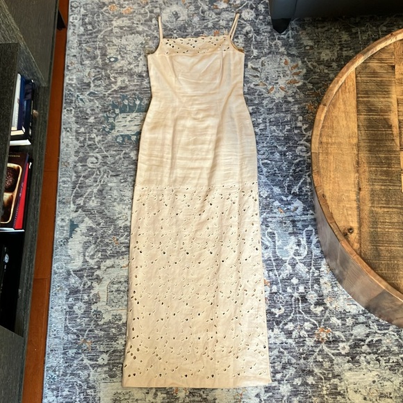 ESCADA Embroidered Linen Dress With Side Slit - Full Length - Made in Italy (34) - Picture 9 of 16